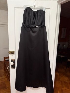 Elegant Strapless Black Evening Dress